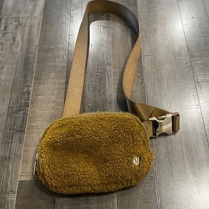 Lululemon belt bag